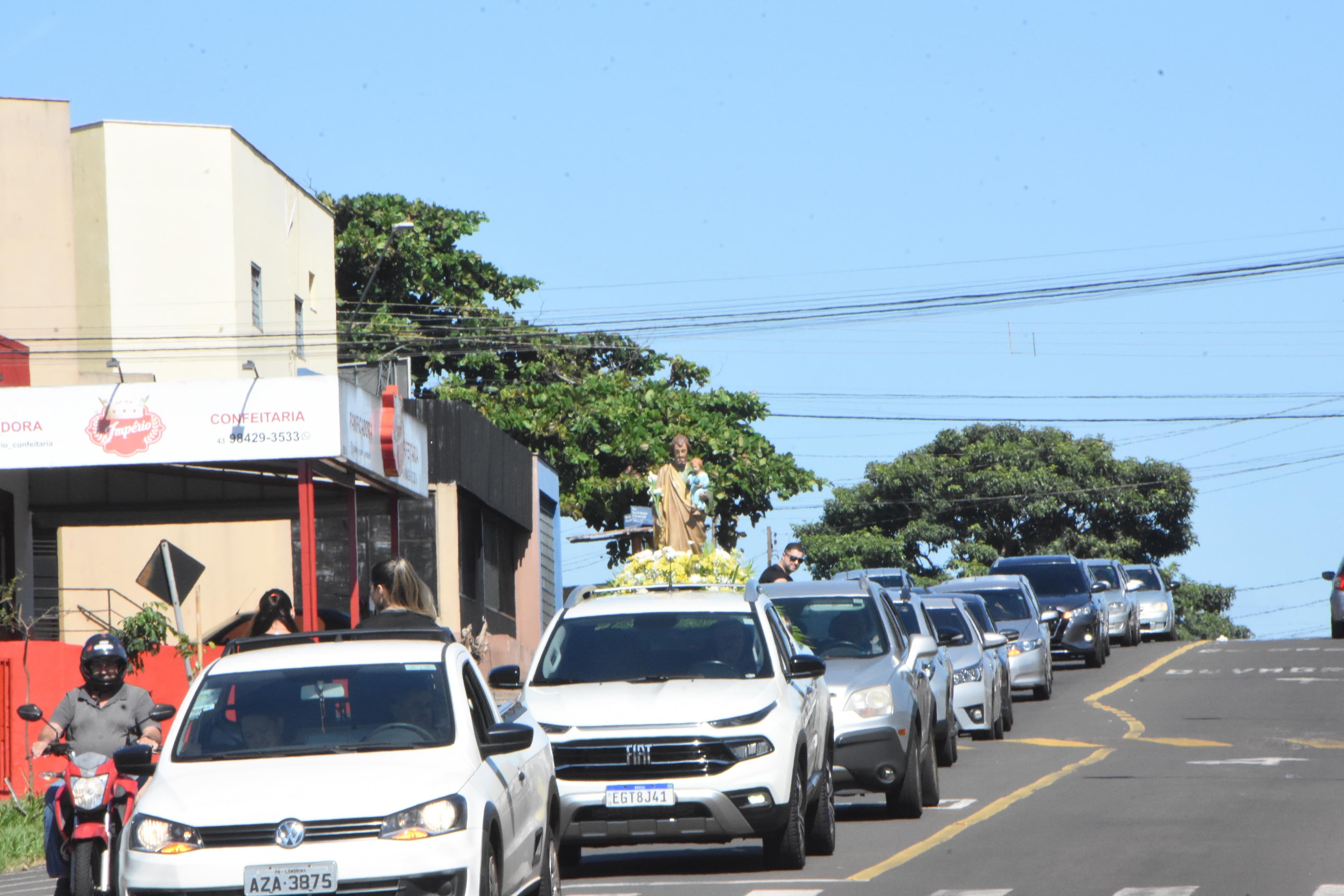 CENTENAS DE AUTOMÓVEIS PARTICIPARAM DA CARREATA EM HONRA A SÃO JOSÉ OPERÁRIO